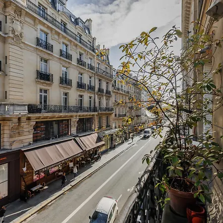 Apartamento Bright Modern Flat Near The Louvre Museum